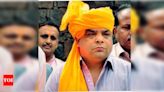 Punjab Shiv Sena leader Sandeep Thapar attacked with swords by Nihangs in Ludhiana | Ludhiana News - Times of India