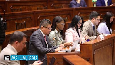 Diana Salazar comparece ante la Comisión de Fiscalización
