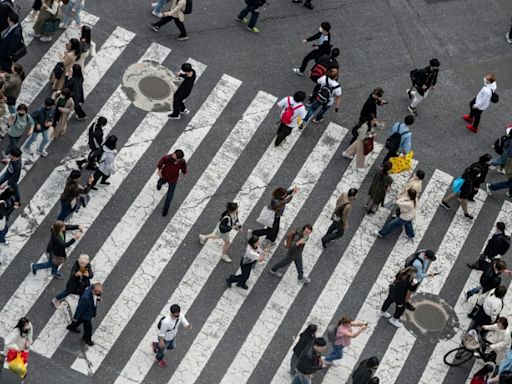 Hong Kong, Shanghai soar on China stimulus, strong yen batters Tokyo