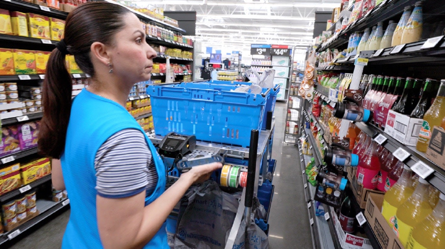 Walmart to roll out digital shelf labels in 2,300 stores by 2026