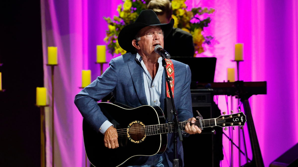 George Strait Mourns Loss Of Longtime Road Manager Who 'Suddenly Passed Away' At Home After The Band's ...