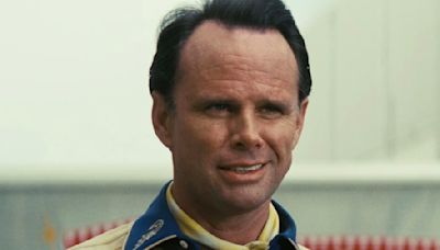 ...Shirtless Walton Goggins Is Getting Back To Filming The White Lotus, And I Can't Get Enough Of The Fallout ...