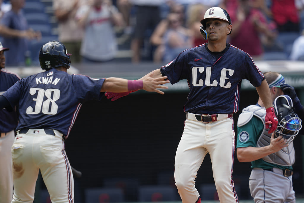 Giménez hits a 2-run HR, Brennan has 2 solo shots as Guardians beat Mariners 6-3