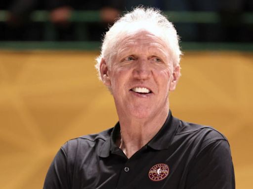 Bill Walton dies at 71: Julius Erving, Kareem Abdul-Jabbar, sports world react to Hall of Famer's passing