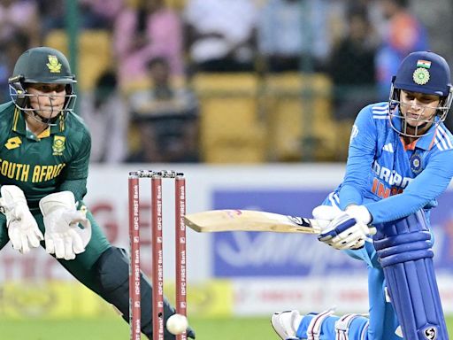 Smriti falls short of a third consecutive ton as India sweeps series against South Africa