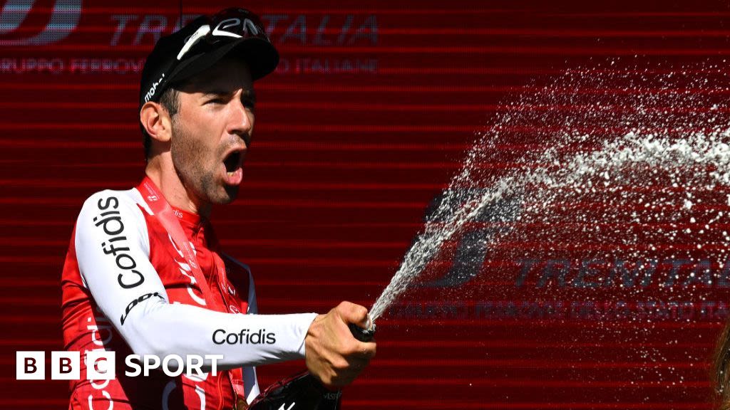 Giro d'Italia: Cofidis' Benjamin Thomas wins stage five as Tadej Pogacar retains lead