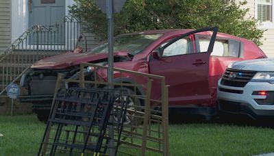 2 arrested after stolen vehicle chase from Jefferson Parish to New Orleans ends in crash