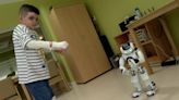 'Juande', el robot que ayuda a los niños con problemas motores