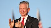 Sen. Tuberville blocking military nominees turns them into 'political pawns': former Defense secretaries