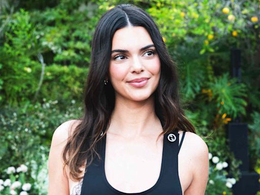 Kendall Jenner's Strawberry Red Nails are a Summer Treat