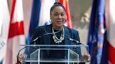 Dawn Staley asks Obama to ‘borrow’ Michelle for ‘4 short years’