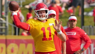 Carson Wentz Prepared to Help Chiefs, Patrick Mahomes in 'Any Way'