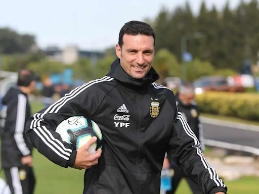 Selección Argentina: con Messi y el juvenil Garnacho, Scaloni dio la lista de los jugadores convocados para los próximos amistosos | + Deportes