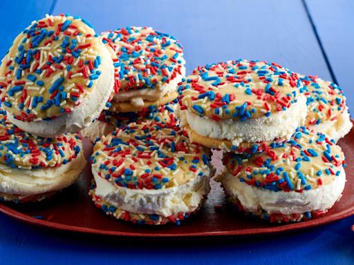 July 4th Ice Cream Sandwiches Are A Perfectly Patriotic Treat