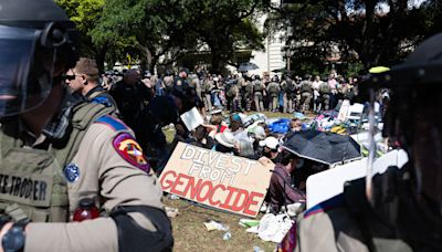 Pro-Palestinian protesters in Texas are calling for universities to divest. Here’s what that means | Houston Public Media