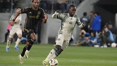 Denis Bouanga’s stoppage-time goal helps LAFC beat Timbers 3-2