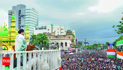 Mamata Banerjee's Speech Emphasizes Introspection and Service to Society Over Money | Kolkata News - Times of India