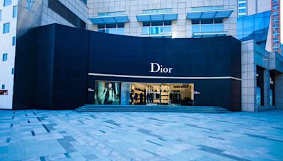 Italy's antitrust probing Armani, Dior over alleged exploitation of workers; violating consumer code - ET LegalWorld