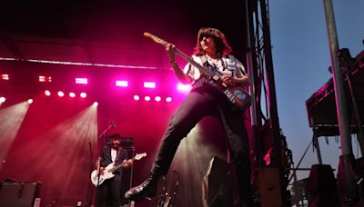 Review: Courtney Barnett and Bob Mould both deliver fearless rock at Out of Space