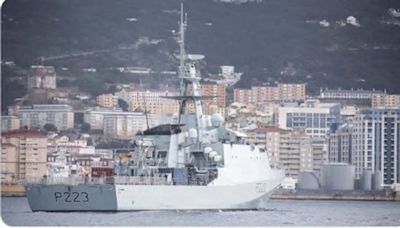 Disparos de fogueo de un buque militar inglés en la base de Gibraltar