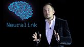 Elon Musk anuncia el primer implante cerebral de Neuralink: "Permitirá controlar dispositivos"