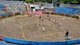 Convierten plaza de toros en cancha tras prohibir corridas en Colombia