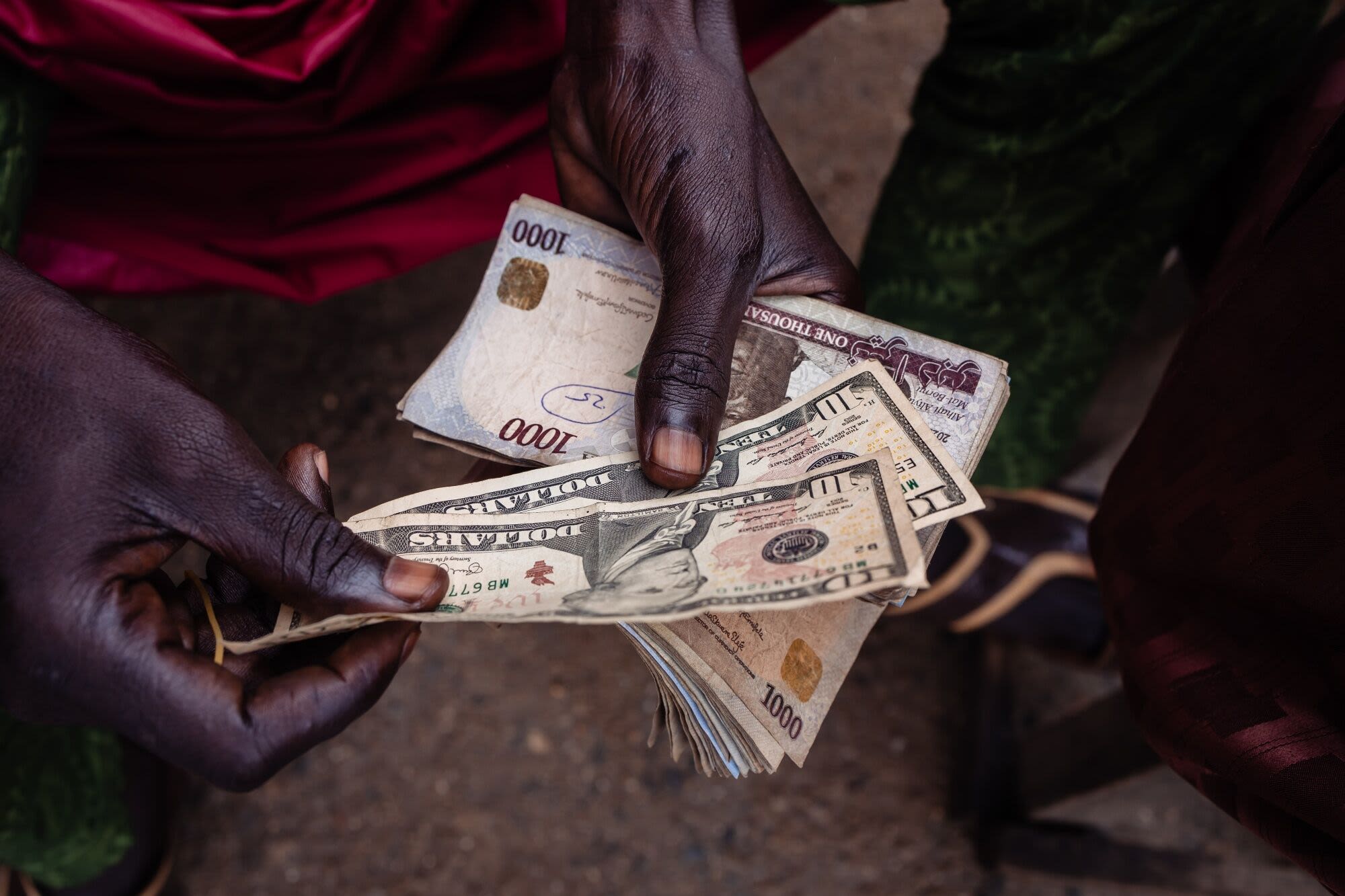 Street Currency Dealers in Africa Face Off With Governments