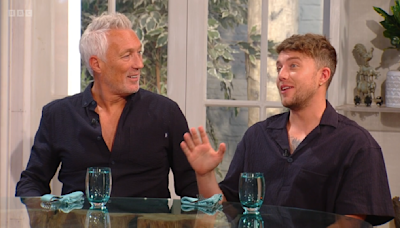 Roman Kemp left embarrassed by his dad on Saturday Kitchen Live