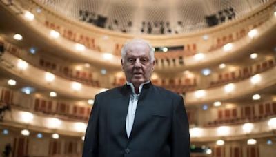 Conductor Daniel Barenboim awarded honorary role at Berlin orchestra