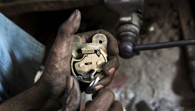 Locked In: The Struggles Of Aligarh's Lock Makers