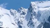 Photographer Left In Awe As Humongous Hanging Alpine Glacier Collapses