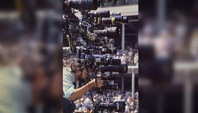 18 cameras, all manual focus, at the Kentucky Derby in the 1980s – this viral photo reminds me how spoiled we are