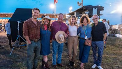 Glen Powell Says His Parents ‘Nailed’ Their Cameos as Rodeo Extras in ‘Twisters’: See the Photo