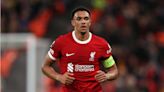 (WATCH) Arne Slot offers cheeky response on Trent Alexander-Arnold contract question