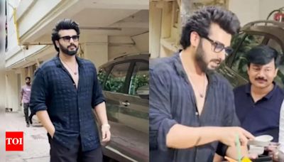 Arjun Kapoor celebrates his 39th birthday with paparazzi - Times of India