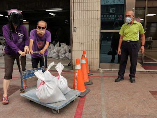 Typhoon Krathon: Two dead and thousands evacuated as storm inches closer to Taiwan