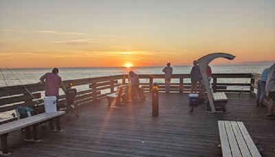 Peering at the St. Johns County Ocean & Fishing Pier, pondering Chicago and fishing ambiance