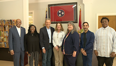 Gov. Bill Lee visits historic museum in celebration of ELVIS Act signing - WBBJ TV