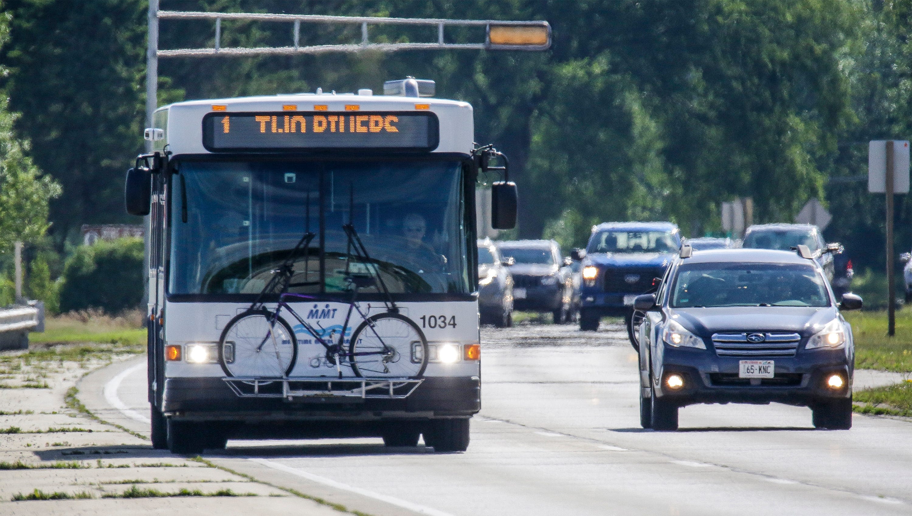 Manitowoc road construction leads to bus route changes and temporary bus stops. Here's what to know.