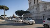 Italy’s Meloni Wants to Help Tourists Struggling to Hail a Taxi