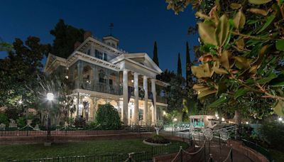 Disneyland's Haunted Mansion Finally Has A Reopening Date, But My Worst Fear Has Been Realized