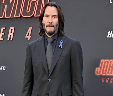 Keanu Reeves' knee 'cracked like a potato chip' in freak accident
