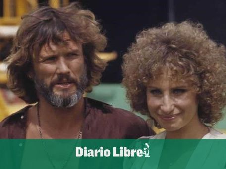 Streisand evoca en un sentido mensaje la película "A Star is Born" junto a Kristofferson