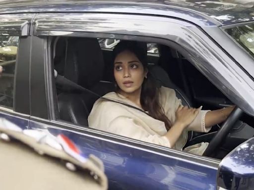 Actress Nivetha Pethuraj Argues With Cops In Viral Video, SLAMS Those Filming The Altercation