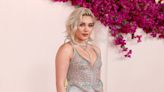 Florence Pugh’s transparent Corseted Oscars Gown Is Dripping in Sparkly Beads