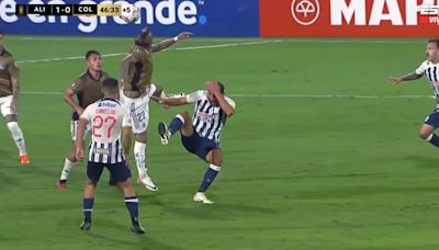 Arturo Vidal aplicó manotazo a Hernán Barcos y jugadores de Alianza Lima pidieron que sea amonestado en Colo Colo por Copa Libertadores
