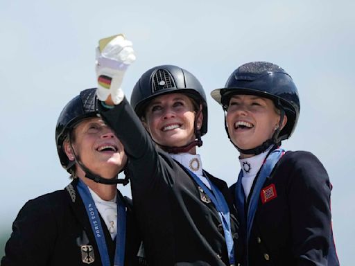 Defending champion Jessica von Bredow-Werndl wins individual dressage title at Paris Olympics