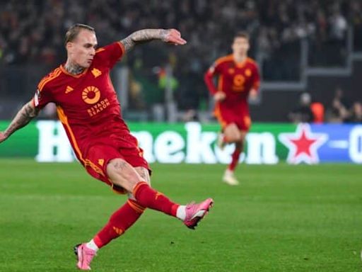 Roma continue talks with AEK Athens for the sale of Rick Karsdorp