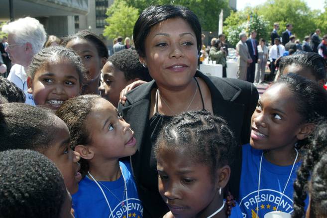 Olympic great Dominique Dawes to open gymnastics academy in Columbia