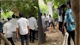 Advocate vs Advocate: 2 Groups Fight over Case outside Chennai's Egmore HC, Throw Furniture; WATCH